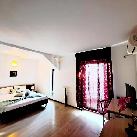 Hotel Veronica 3*