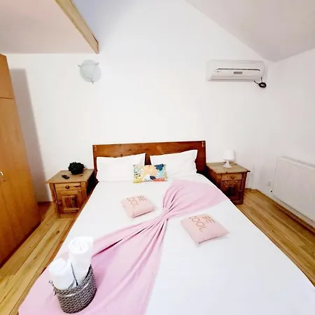 Veronica Hotel