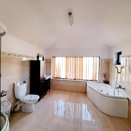Veronica Hotel 3*